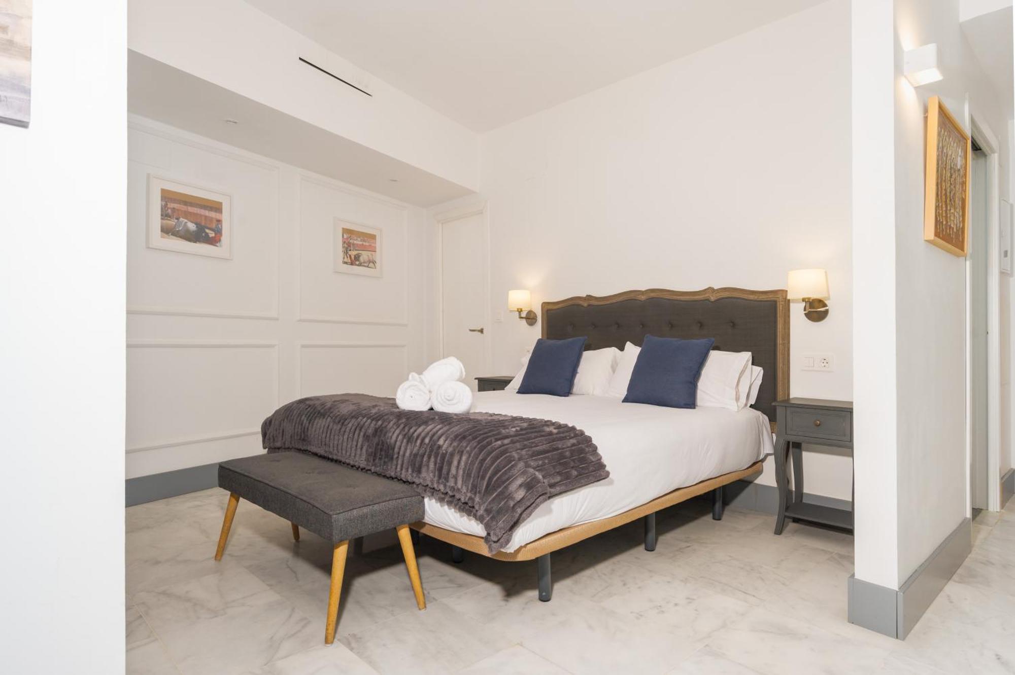 Panther Home Francos Sevilla Bagian luar foto
