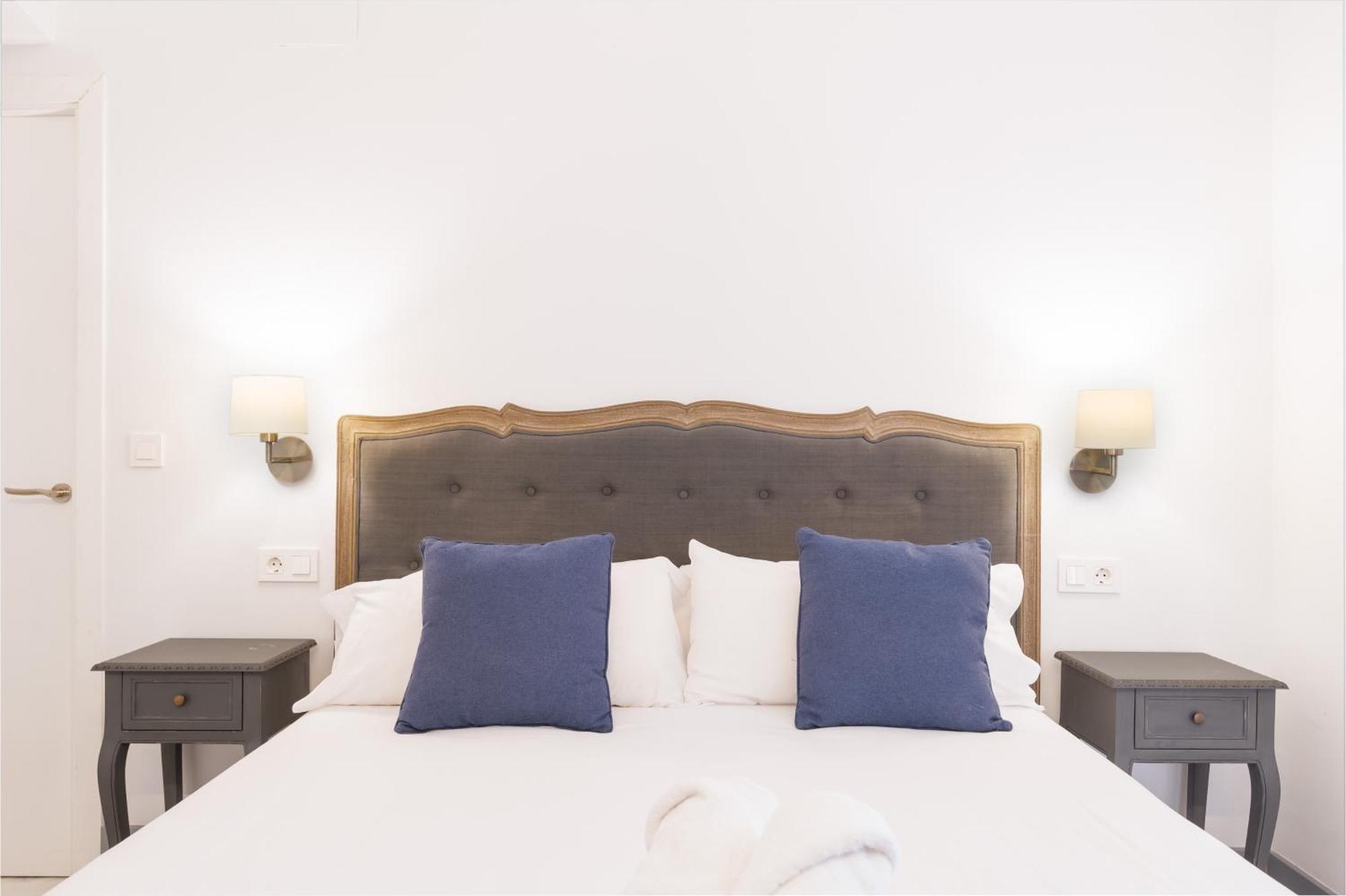 Panther Home Francos Sevilla Bagian luar foto
